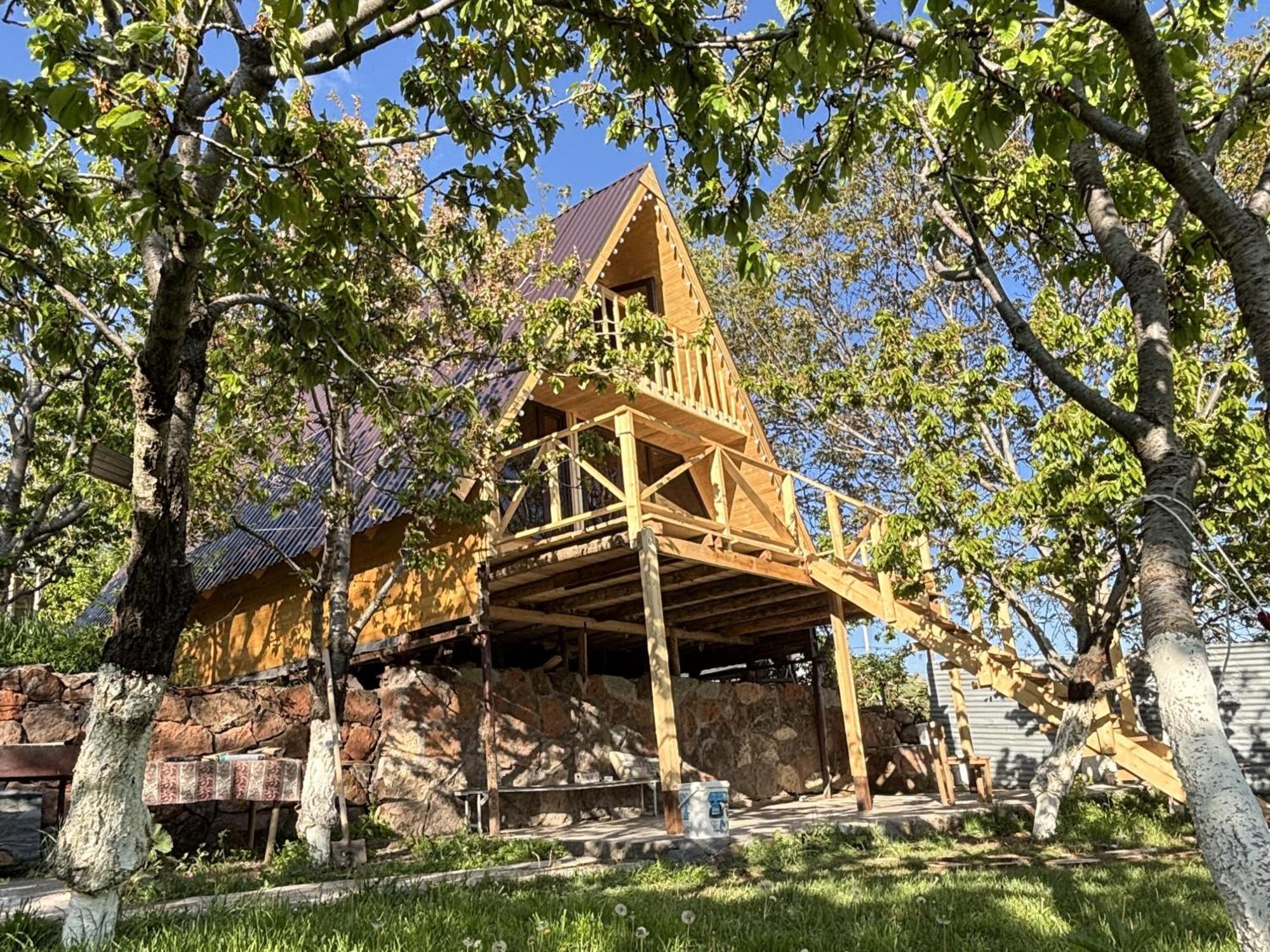 Byurakan Guesthouse & Cottage المظهر الخارجي الصورة